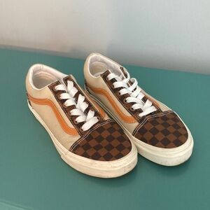 Vans Athletic Shoes Women Size 7 - Brown and Tan Check - Old Skool Canvas LaceUp